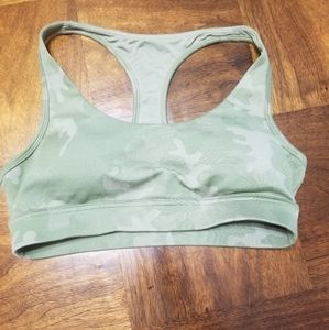 NWOT P'tulas sports bra L